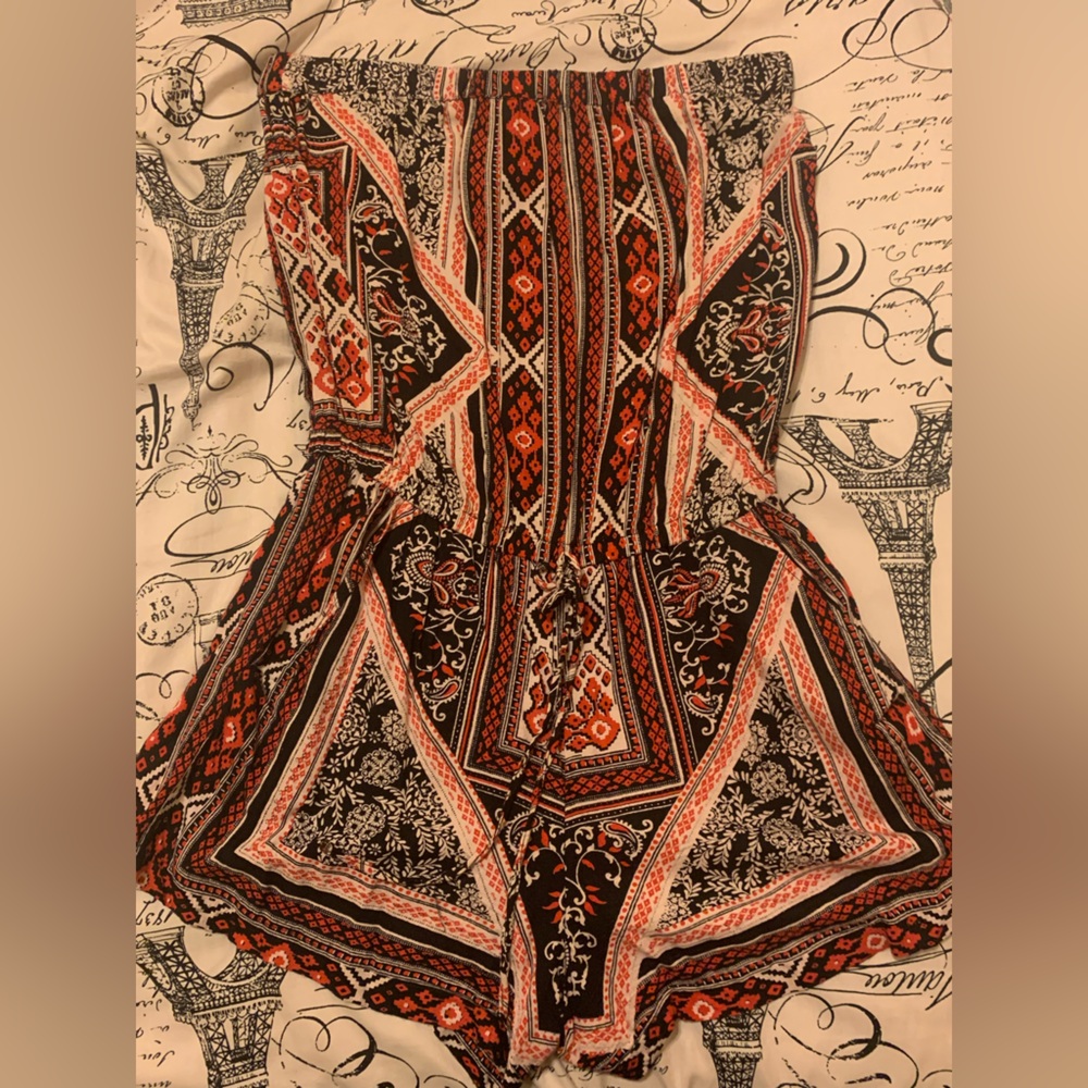 Angie Black and Red Floral Pattern Top